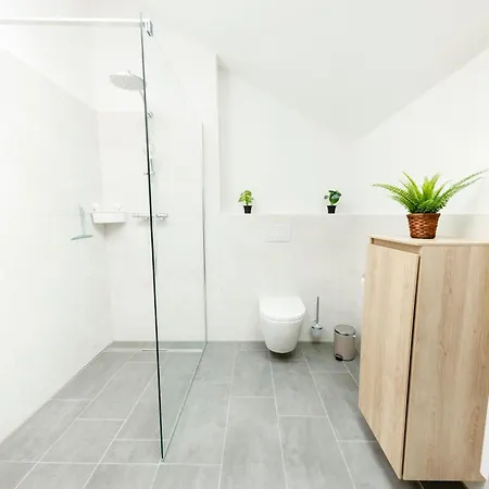 4 Silke זנקט אנדריאסברג